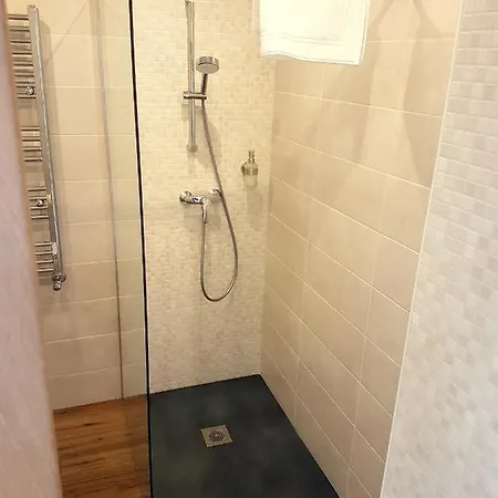 Wine Cellar Pensión Vipava