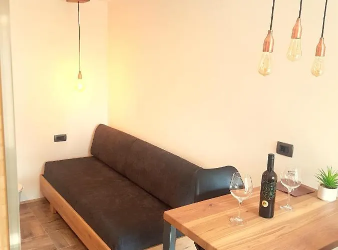 Wine Cellar Гостевой дом Випава