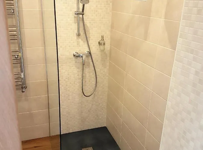 Wine Cellar Hiša za goste Vipava